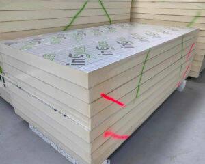 B-keus PIR 2-zijdig aluminium 100 mm Rd= 4,54 (240 x 120 cm) 11,52 m2